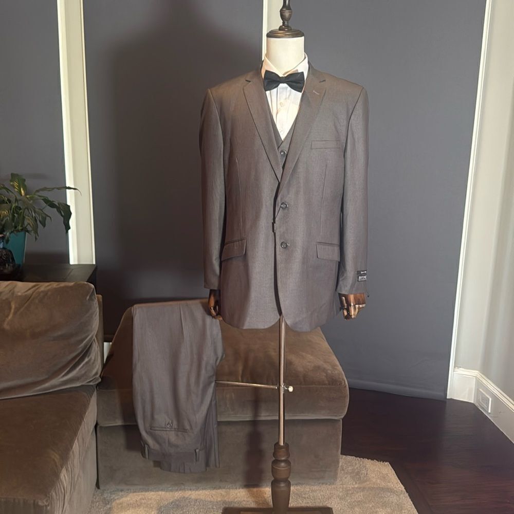 Men’s Antonio Uomo Gray Slim Fit Formal 3 Piece Suit Size 46 Jacket 40 Pants NEW
